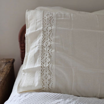 Vintage Style Crochet Lace and Pleated Edge Pillowcase Set